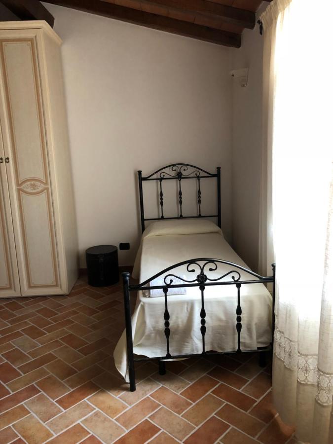 B&B Il Colle Valle Agricola Esterno foto