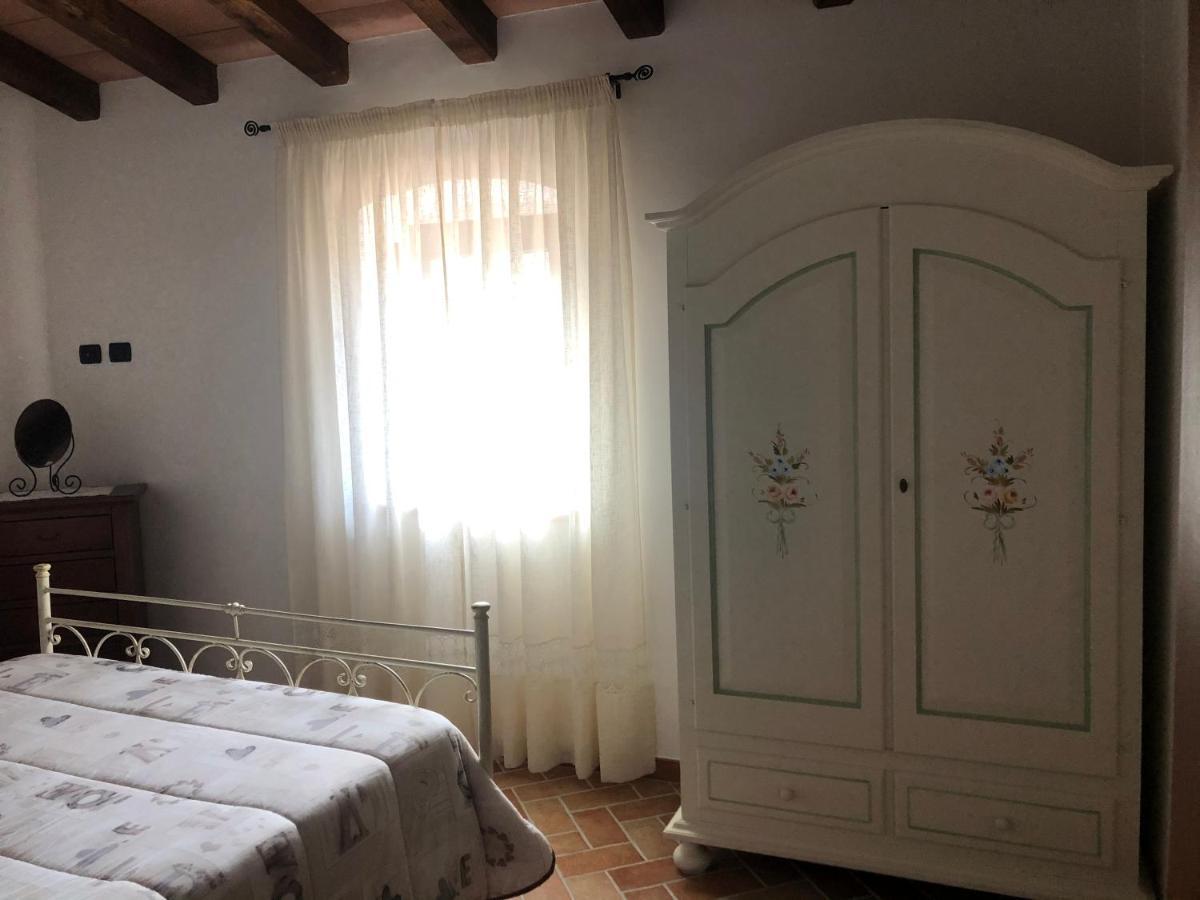 B&B Il Colle Valle Agricola Esterno foto