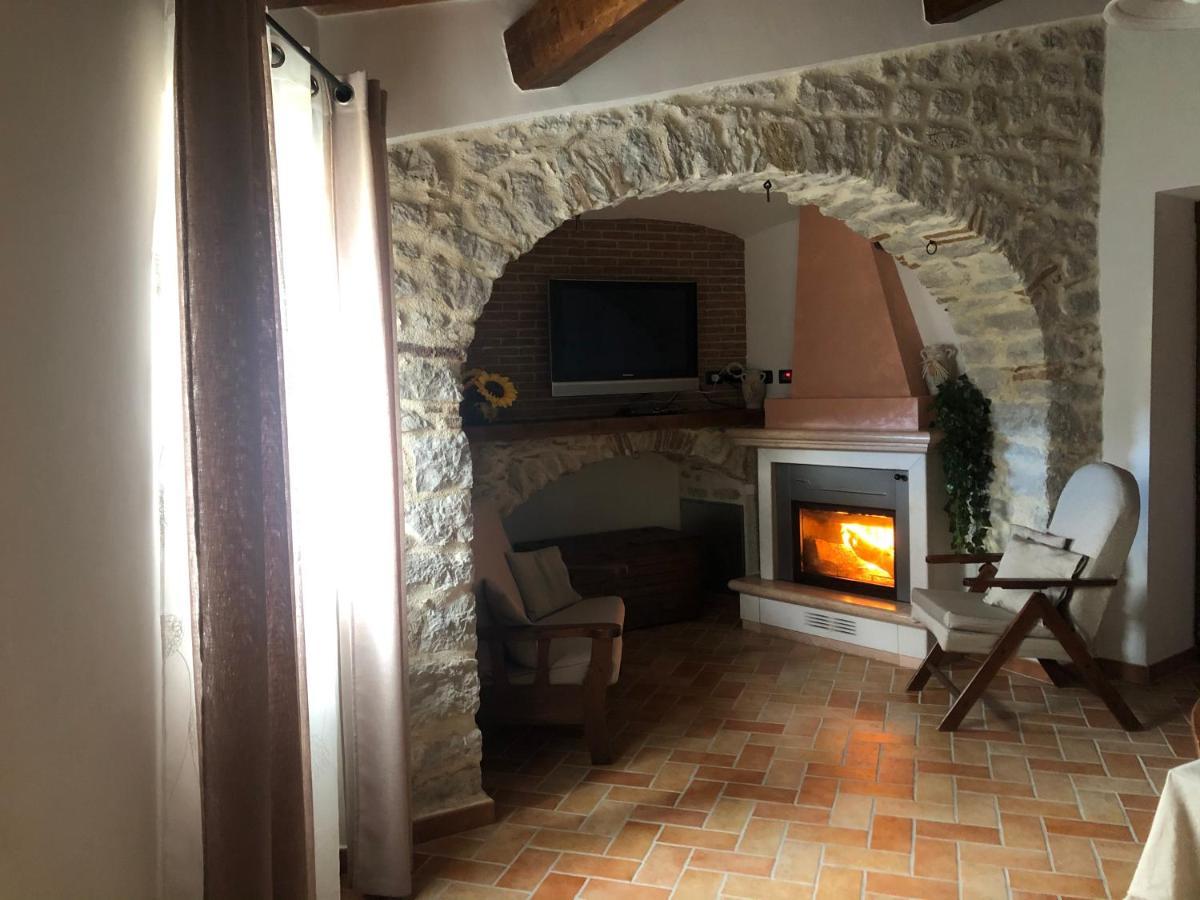 B&B Il Colle Valle Agricola Esterno foto