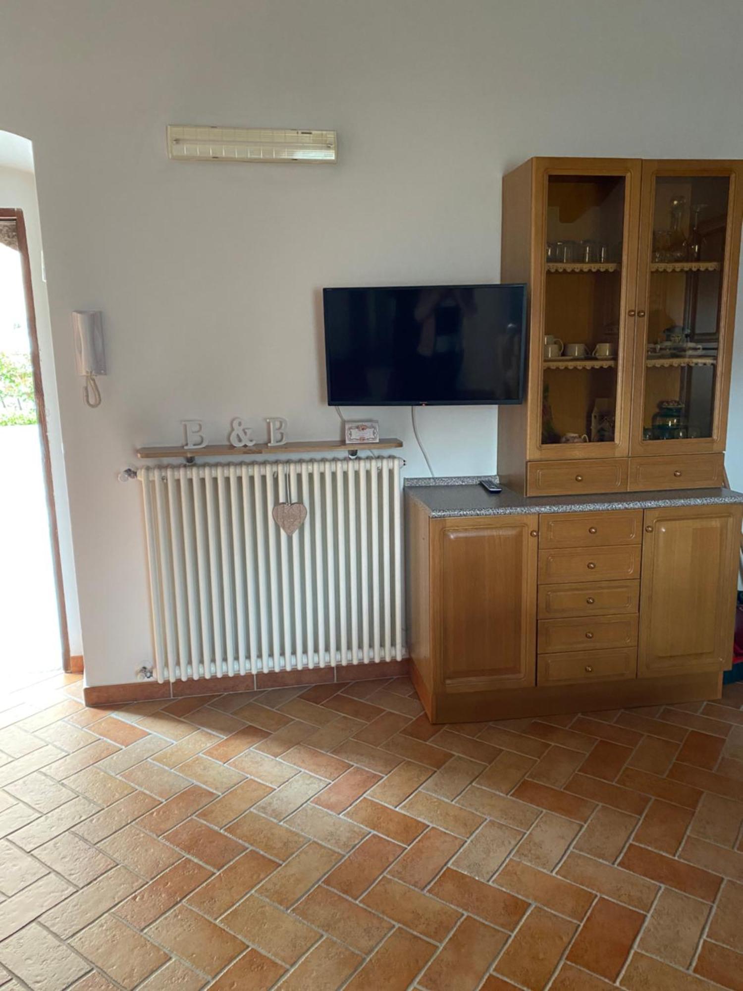 B&B Il Colle Valle Agricola Esterno foto